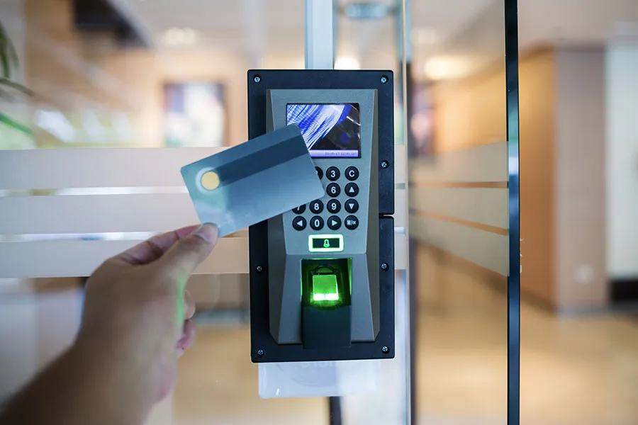 İşletmeler İçin Geçiş Kontrol ve PDKS Sistemleri